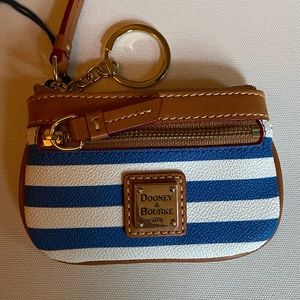 BNWT Dooney n Burke keychain card holder